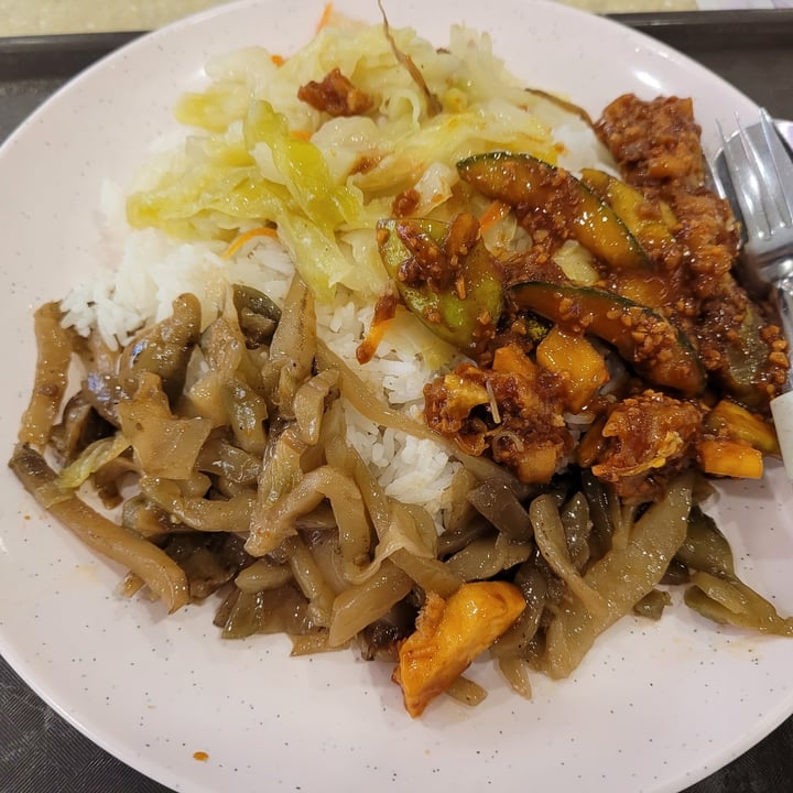 photo of 24 hours Vegetarian Food @ East Singapore (Pasir Ris) Economic Rice shared by @vanessaaaa on  22 Mar 2021 - review