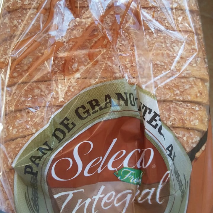 photo of Selecto Brand Pan de grano integral shared by @dainbm on  26 Feb 2022 - review