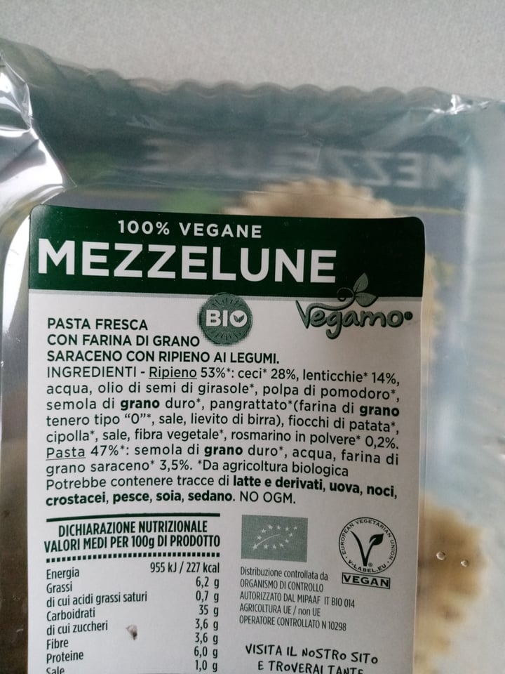 photo of Vegamo Mezzelune Ai legumi shared by @valeveg75 on  24 Dec 2020 - review