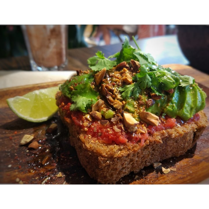 photo of Equilibrium Cafè Brvnch&Coffee Avocado Toast shared by @vagrantvegan on  09 Oct 2021 - review