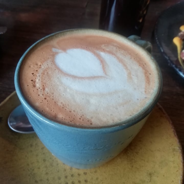 photo of Salvaje Bakery Flat White Con Leche De Almendras. shared by @marusal on  29 Aug 2021 - review