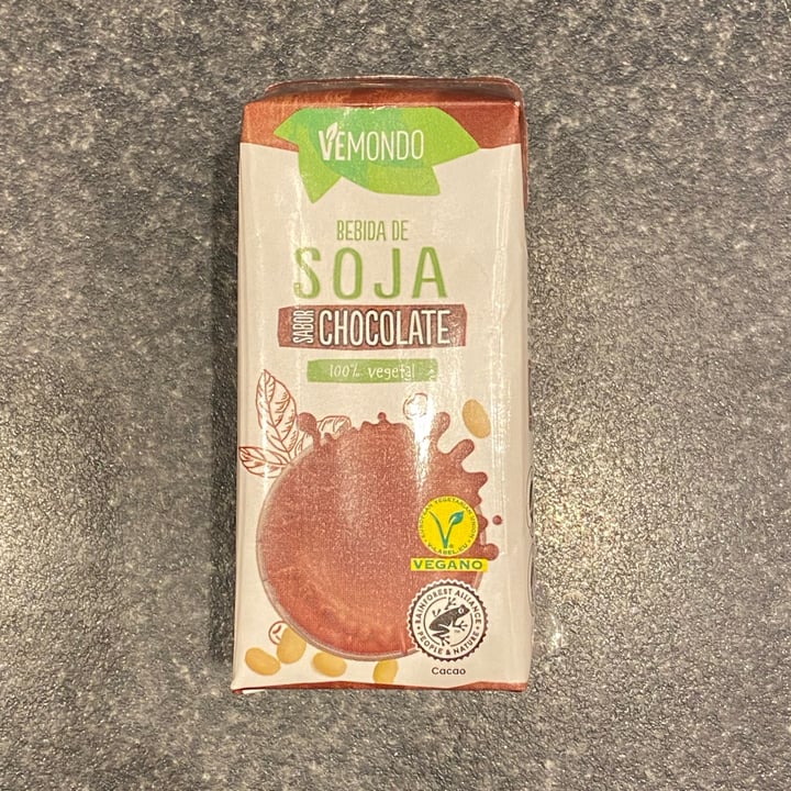 photo of Vemondo  bebida de soja sabor chocolate pack 3 shared by @veganagram on  03 Jul 2022 - review
