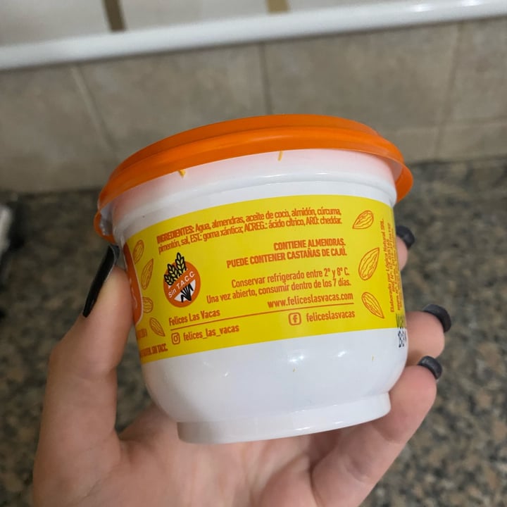 review photo of Felices Las Vacas Untable de Almendras Sabor Cheddar shared by @denisezeta on 10 Jan 2022 - review
