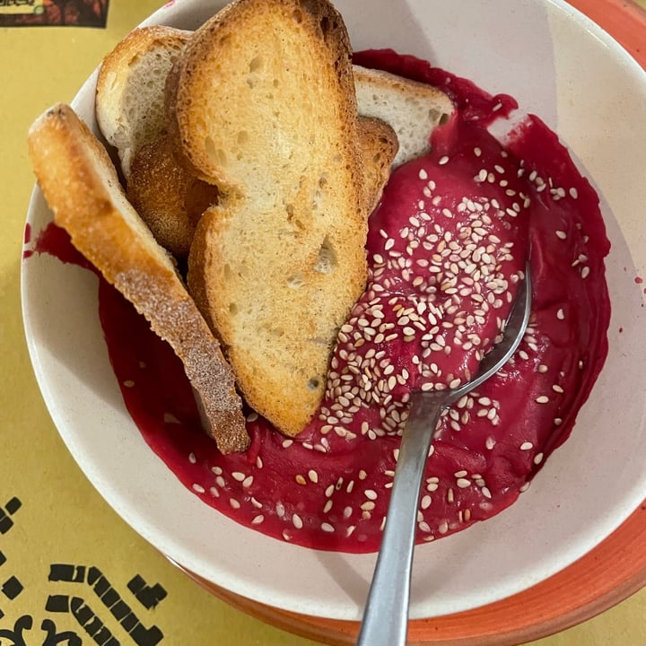 review photo of Locale Hummus Di Ceci E Barbabietola Con Olio Al Sesamo shared by @sereb on 21 Apr 2022 - review