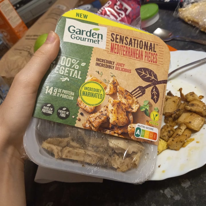 review photo of Garden Gourmet Sensational Mediterranean Pieces shared by @romanitadeapie on 07 Jul 2022 - review