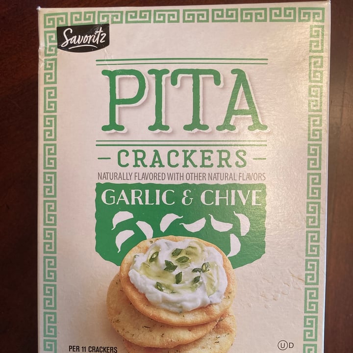 photo of Savoritz Garlic and Chive Pita Crackers shared by @tammydillon on  10 Feb 2022 - review