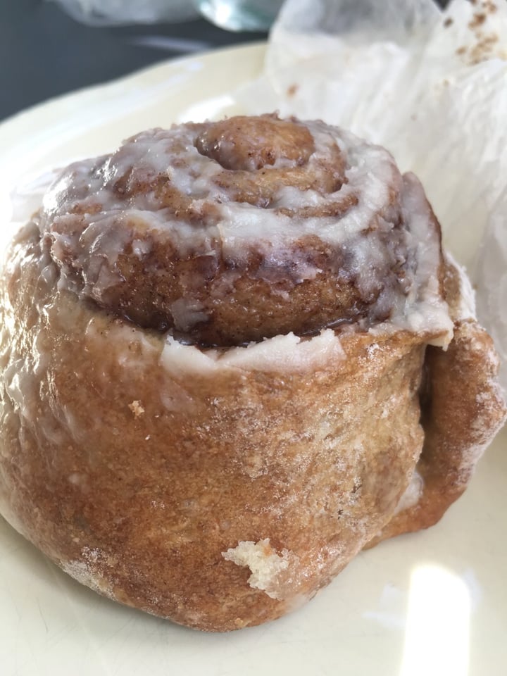 photo of Hard Times Cafe Vegan cinnamon roll shared by @katiewink on  06 Jul 2019 - review