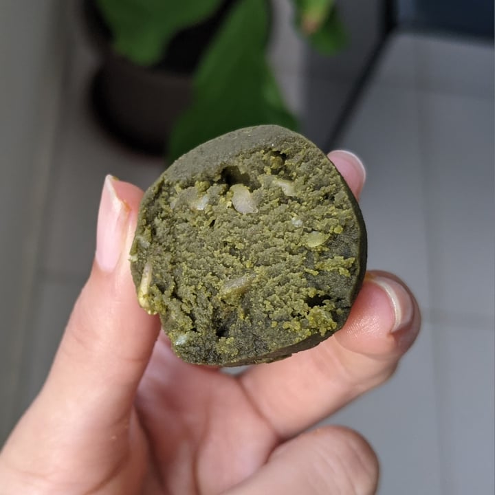 photo of The Clean Addicts Matcha bliss ball shared by @bornvegetarian on  13 Oct 2022 - review