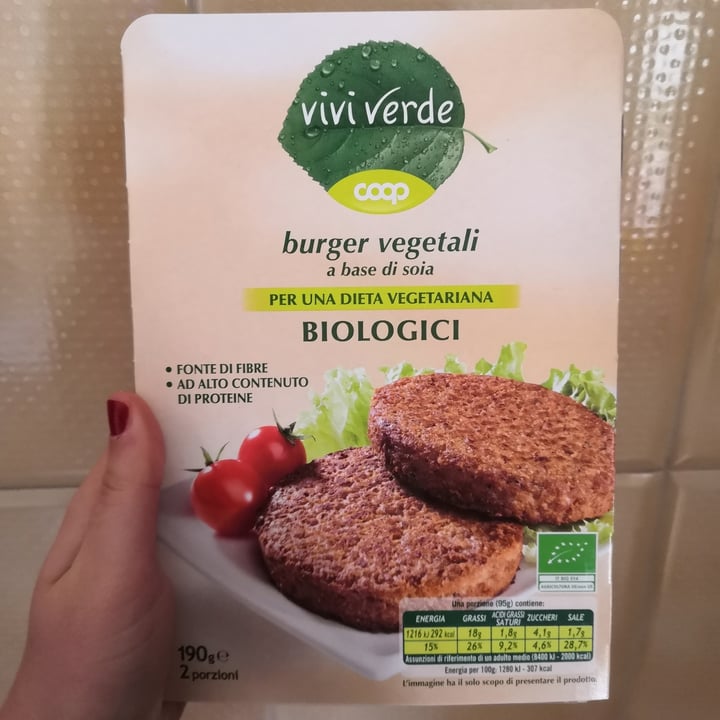 photo of Vivi Verde Coop Burger Vegetali A Base Di Soia shared by @pigsarecutex on  07 Mar 2021 - review