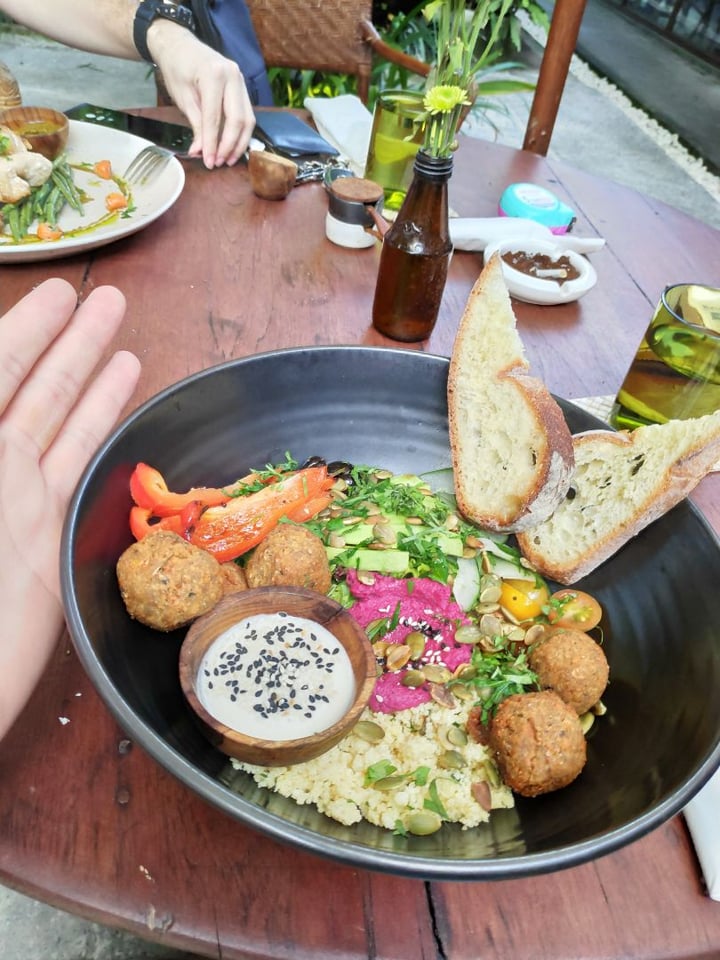 photo of Koloni Cafe Falafel bowl shared by @balimunich on  21 Jun 2019 - review