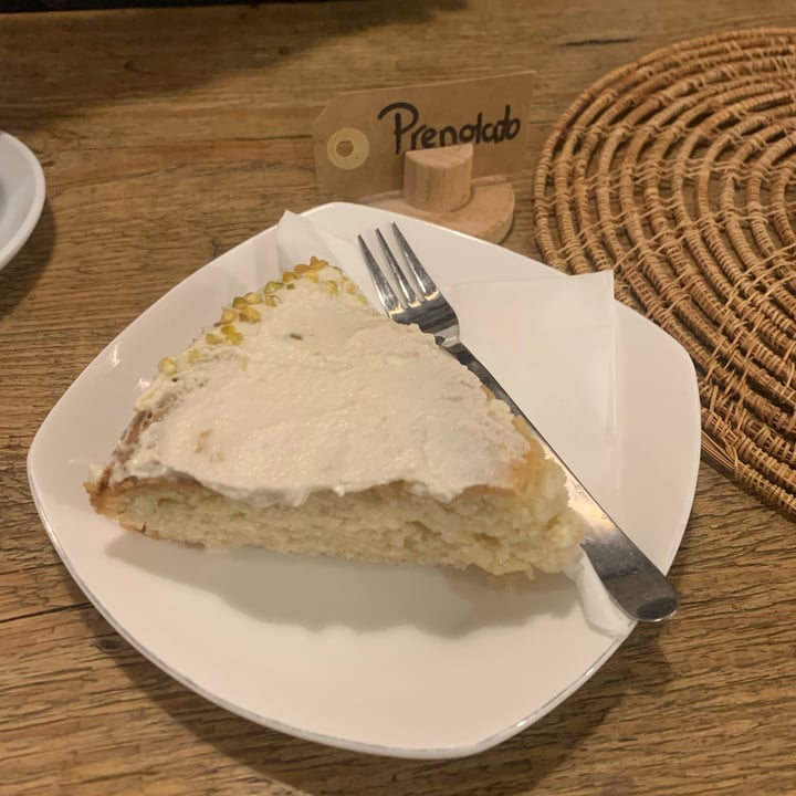 photo of Carduccio - Il Salotto Bio Torta al limone shared by @martachatnoir92 on  07 Apr 2022 - review