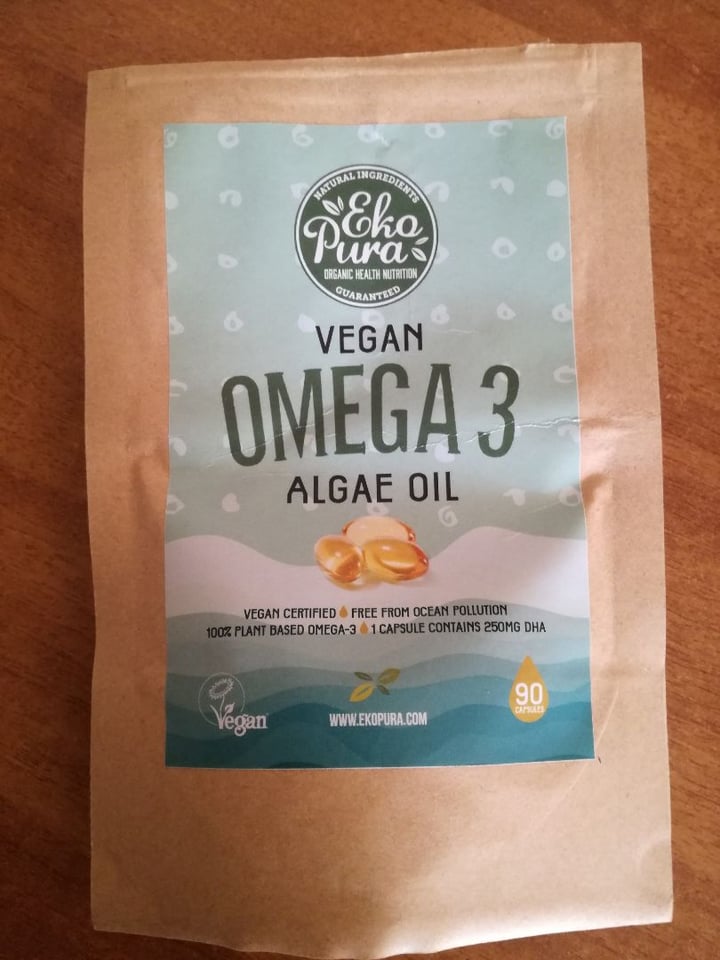 photo of EkoPura Vegan Omega 3 Algae Oil shared by @ariannasilvestro on  18 Feb 2020 - review
