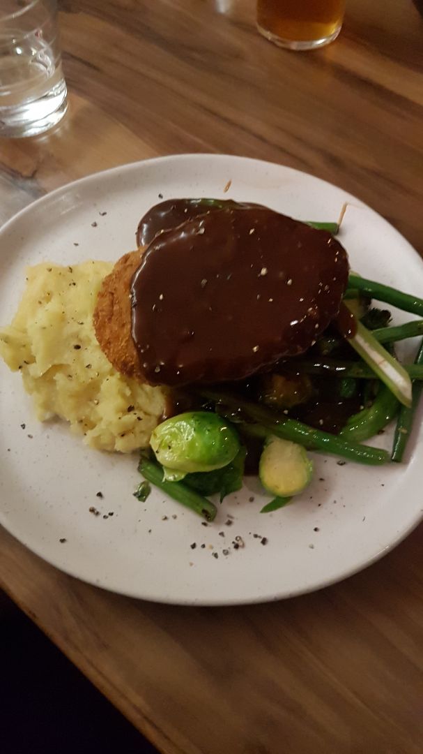 photo of Yavanna Schnitzel with mash, gravy and greens shared by @kmazz on  14 Jul 2019 - review