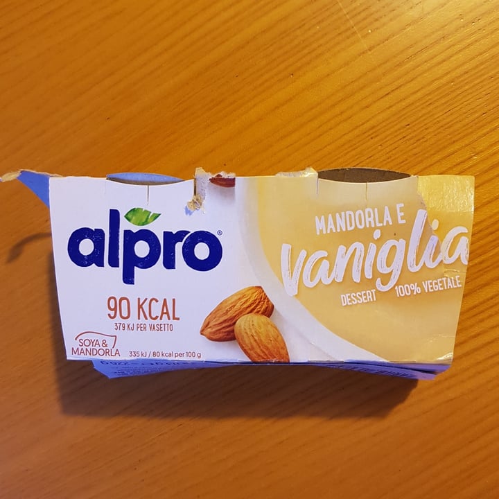 review photo of Alpro Alpro dessert mandorla e vaniglia shared by @gabrielesartori on 07 Sep 2022 - review