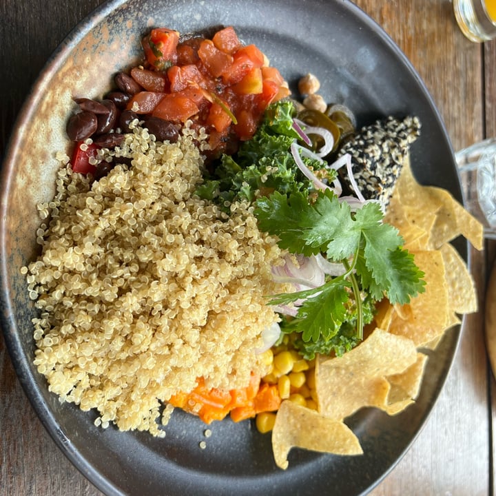 photo of Privé Keppel Bay Tracy’s Favourite Salad shared by @jlveg on  02 Jan 2023 - review