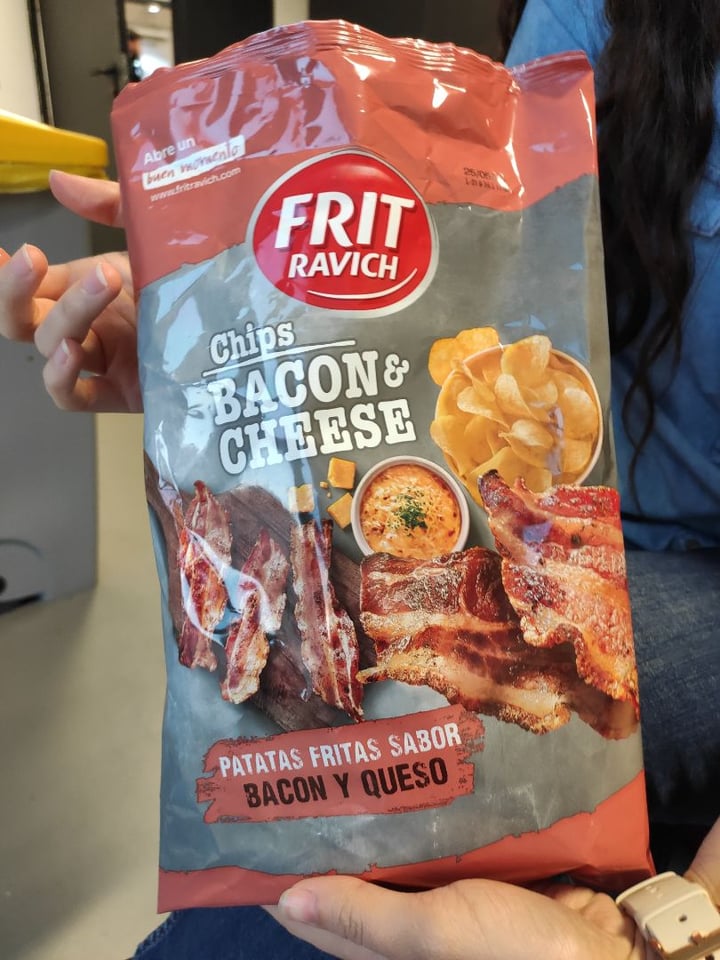 photo of Frit Ravich Chips Bacon And Cheese shared by @javifriasj on  06 Jan 2020 - review