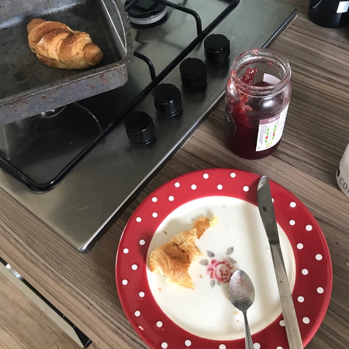 review photo of La Boulangère Vegan Croissant 🥐 shared by @ijo on 01 Sep 2021 - review