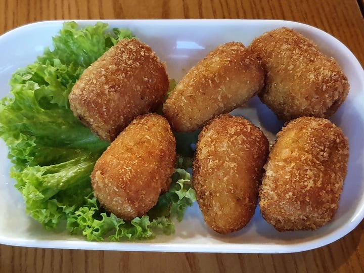photo of nomVnom Bistro Banana Fritters shared by @shengasaurus on  30 Nov 2019 - review