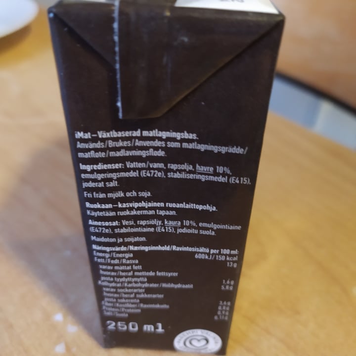 photo of Oatly Creamy Oat shared by @sisvegan on  30 Mar 2022 - review