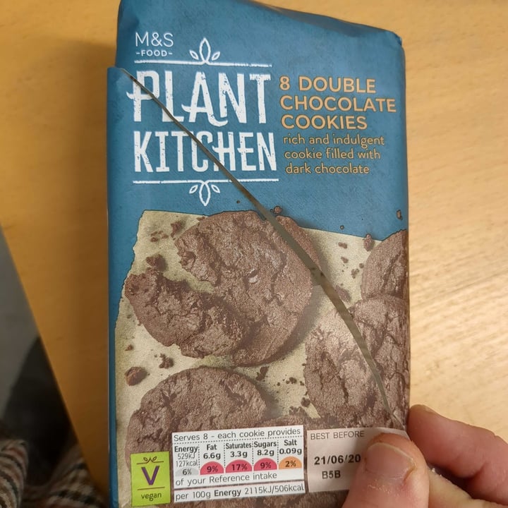 photo of Plant Kitchen (M&S) 8 Double Chocolate Cookies shared by @mylittlebit on  09 Dec 2022 - review