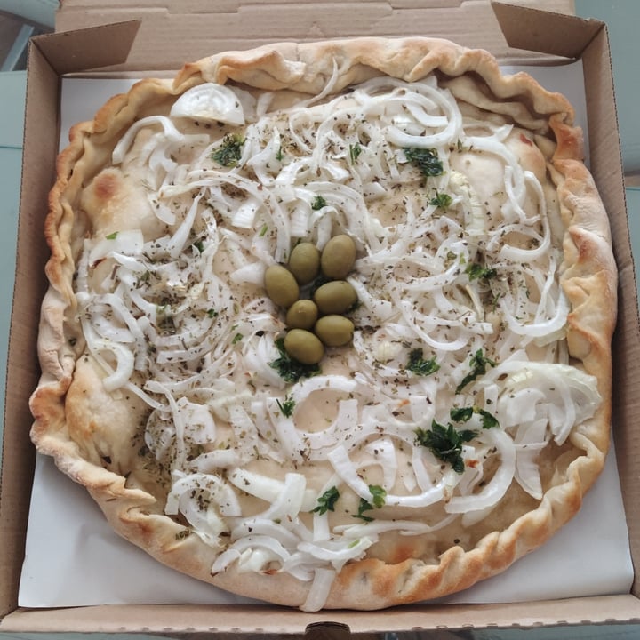 photo of BENICIO RESTAURANTE Pizza fugazzeta shared by @kaaar on  05 Nov 2021 - review