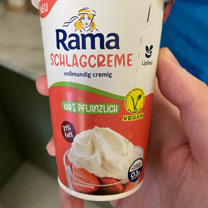 photo of Rama Rama Schlagcreme shared by @joyveg on  07 Dec 2021 - review