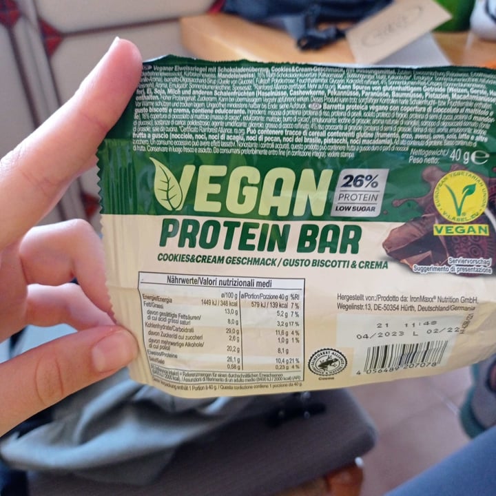 review photo of Vegan Protein Bar Cookies and cream geschmack shared by @elenaaio on 25 Aug 2022 - review
