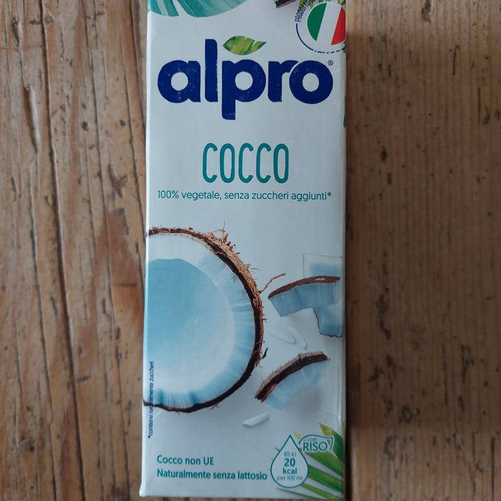 photo of Alpro Bevanda Al Cocco Senza Zuccheri shared by @memma00 on  05 Apr 2022 - review