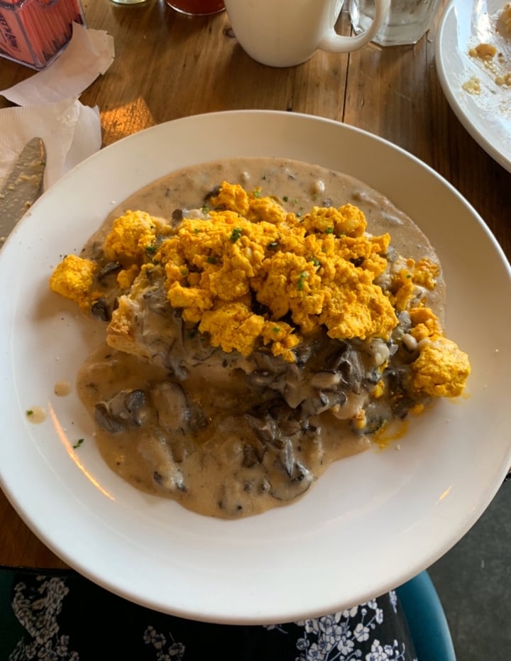 review photo of Saddle Creek Breakfast Club Biscuits And Gravy, Tofu Scramble, Avocado Toast shared by @hmburkett on 08 Dec 2019 - review
