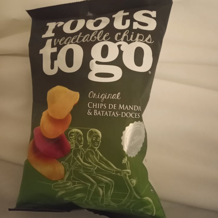 photo of Roots To Go Chips de mandioca e batata-doce shared by @camilaesteves on  07 Aug 2022 - review