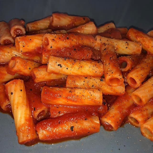 Photo of the dish “Tortiglioni al pomodoro”