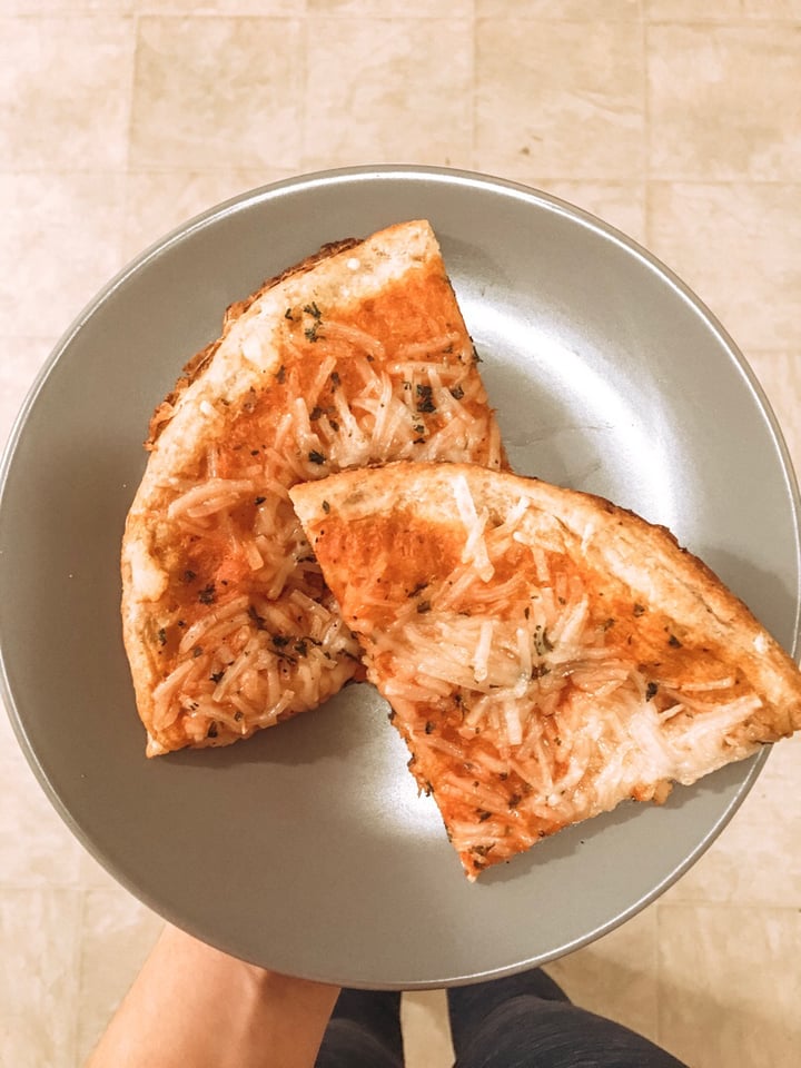 review photo of American Flatbread Vegan Harvest Pizza shared by @thevegans on 17 Jan 2019 - review