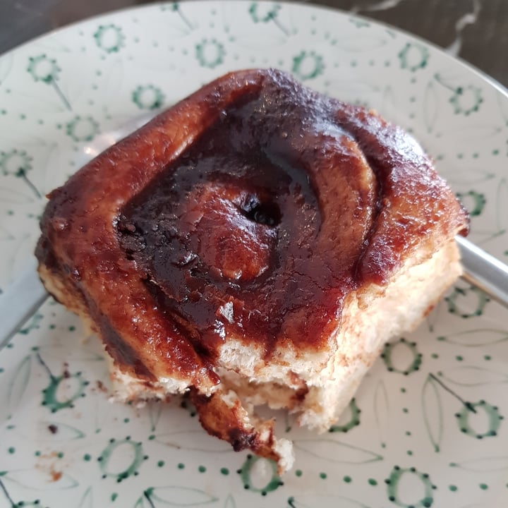 photo of Real Food Novena Cinnamon Bun shared by @shanna on  14 May 2021 - review