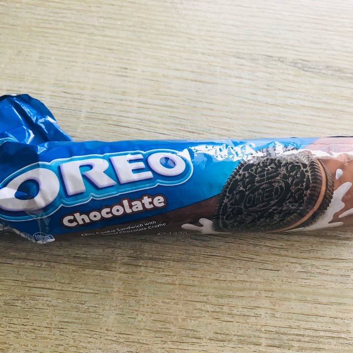 photo of  Mondelēz International Chocolate creme flavoured oreo shared by @lil-chickpea on  09 Dec 2021 - review