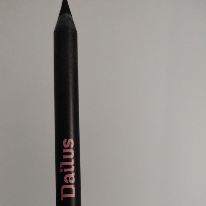 review photo of Dailus Lapiseira Olhos - Delineador Apontável shared by @ericadeemoraes on 10 Aug 2022 - review