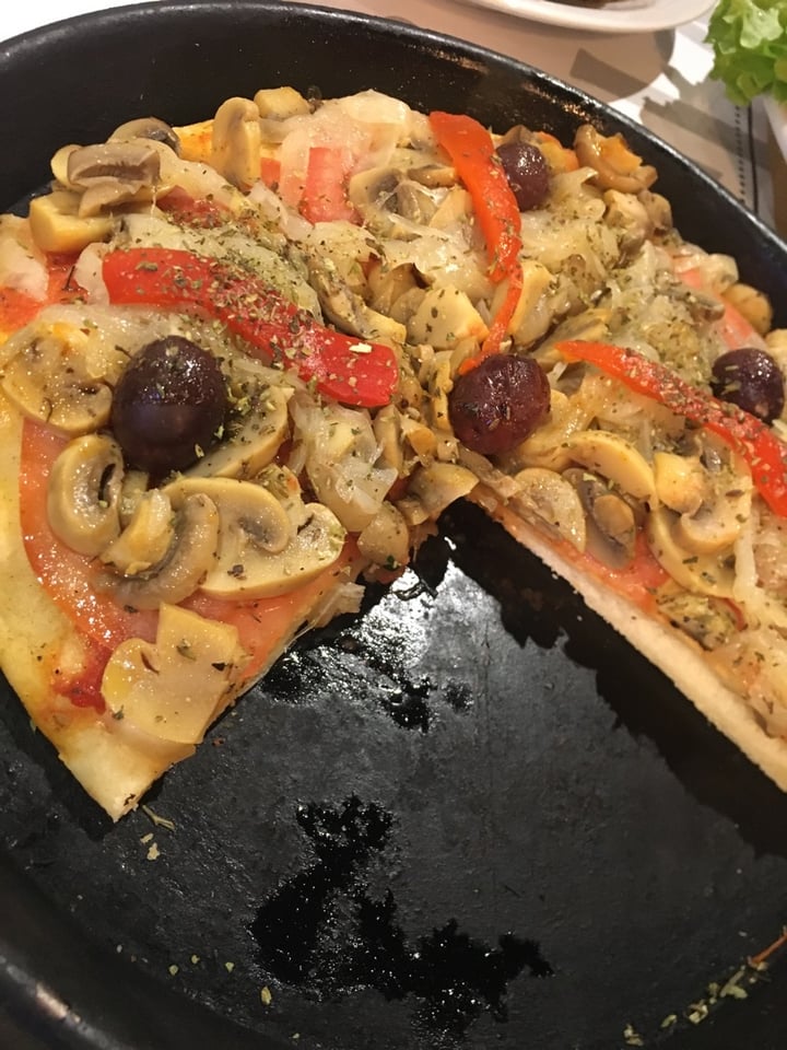 review photo of Quinquela Pizza Quinquela shared by @camm on 16 Feb 2020 - review