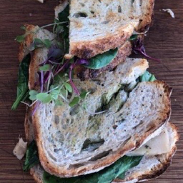 photo of Jacksons Real Food Market Kyalami Corner Upper Level Spinach, pesto and vegan cheese toasted sandwich shared by @veggieanimal on  01 Jun 2020 - review