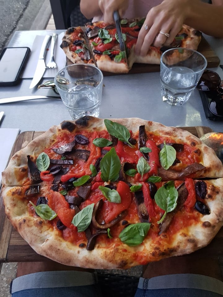 review photo of Sugo Mi Bistro Pizzeria Pizza Verdura shared by @simonhbrt on 22 Feb 2019 - review