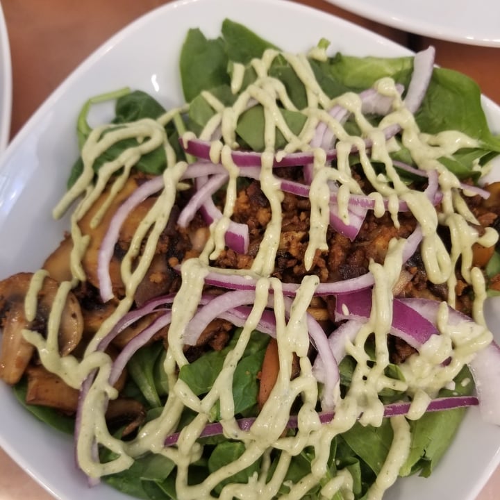 photo of Plantitude Original Spinach Salad shared by @veganonvanisle on  07 Jun 2020 - review