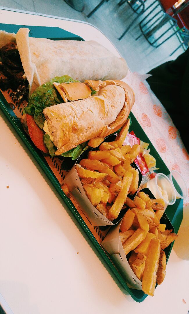 photo of Green Factory Sandwich Mila bread shared by @camilasm on  17 Oct 2019 - review