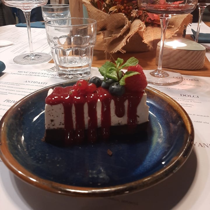 photo of Romeow Cat Bistrot White Cake shared by @saraas on  10 Mar 2022 - review