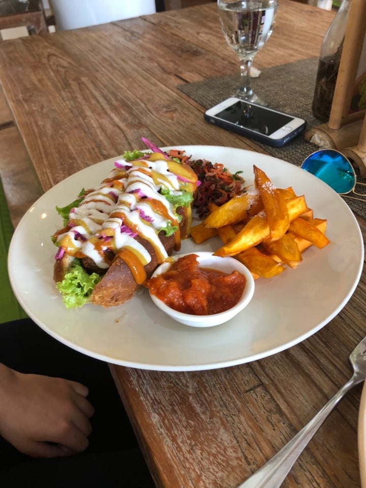 review photo of Zula Vegetarian Paradise Vegan Hotdog shared by @joybali on 26 Jan 2020 - review