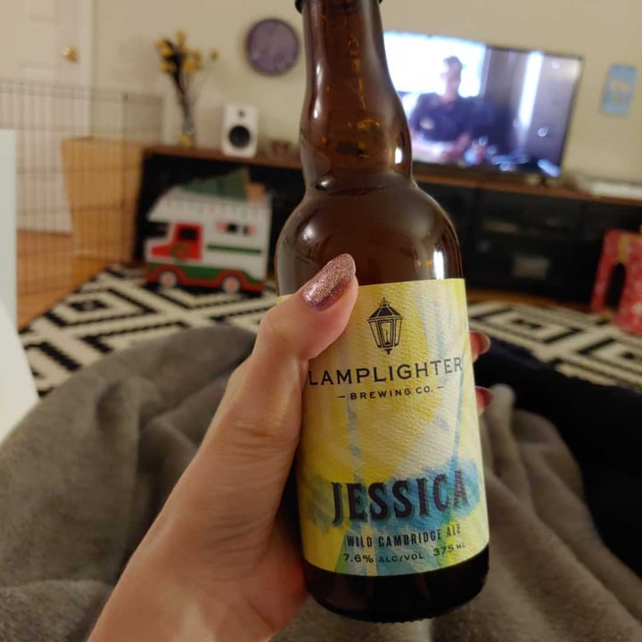 review photo of Lamplighter Brewing Co. Jessica shared by @tenfeethigh on 06 Dec 2020 - review