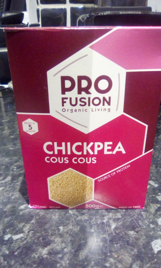 photo of Fusión vegana Pro Fusion Chickpea Cous Cous shared by @chocchick on  09 Apr 2020 - review