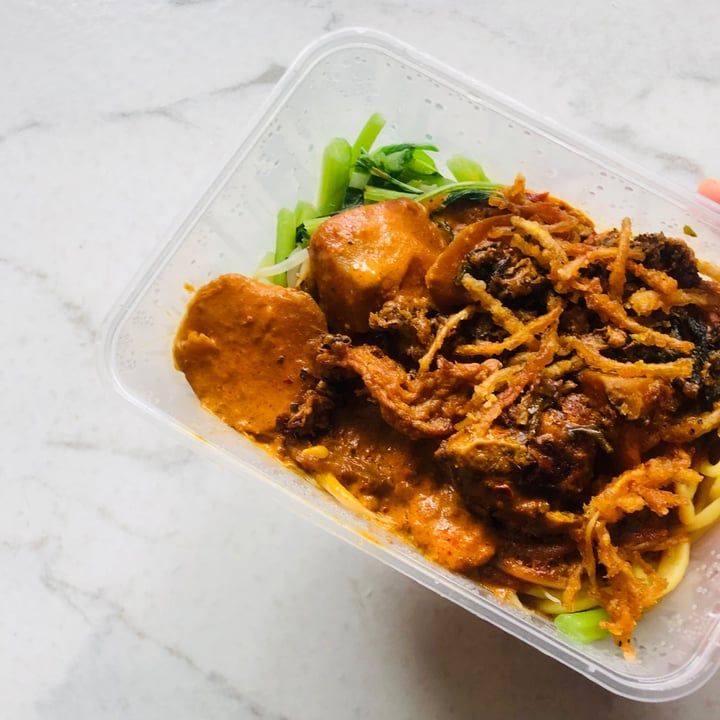 photo of Yi Xin Vegetarian Chicken Curry Noodles shared by @consciouscookieee on  27 Jun 2021 - review