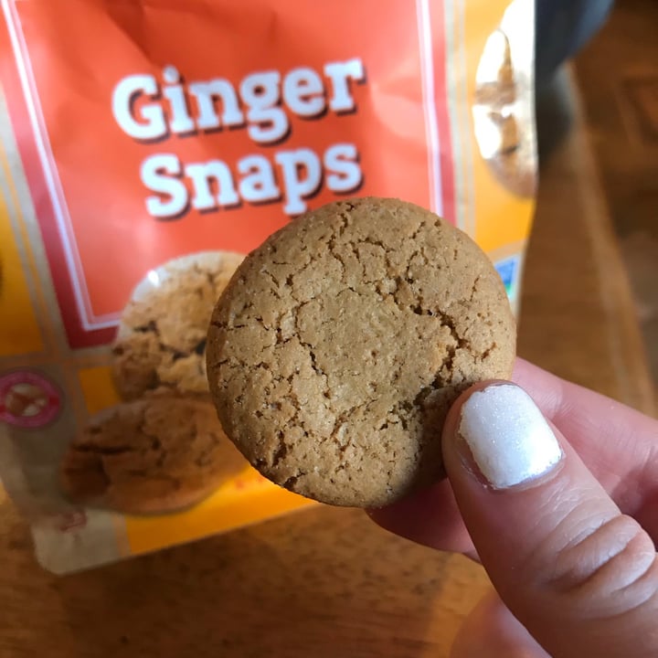 photo of MI-DEL Ginger Snaps shared by @isabellepizzuto on  15 Mar 2021 - review