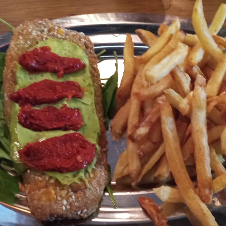 review photo of Milangueria Milanesa de berenjena shared by @melgi on 13 Jul 2022 - review