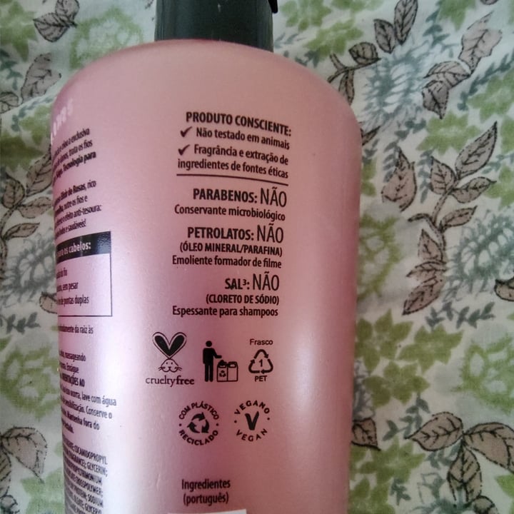 review photo of Eudora Shampoo nutri rose shared by @cacazinha on 18 Oct 2022 - review