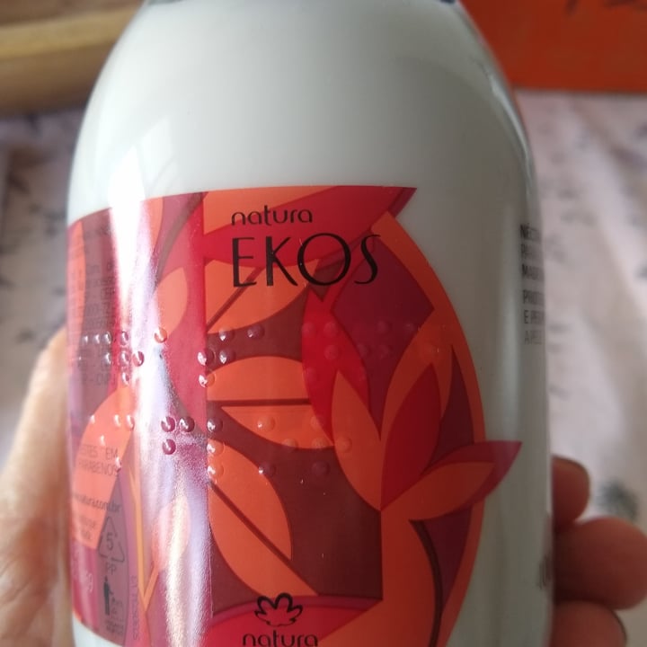 review photo of Natura hidratante madeira em flor ekos natura shared by @bunny1mai2 on 05 May 2022 - review