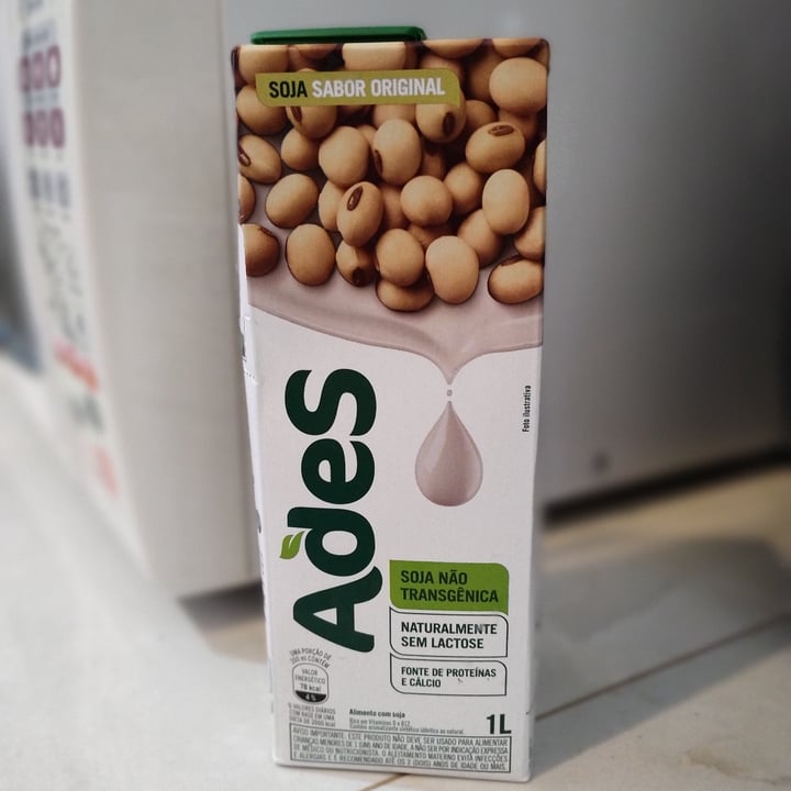 review photo of Coca Cola Brasil Ades soja sabor original shared by @barbara92stela30 on 18 May 2022 - review